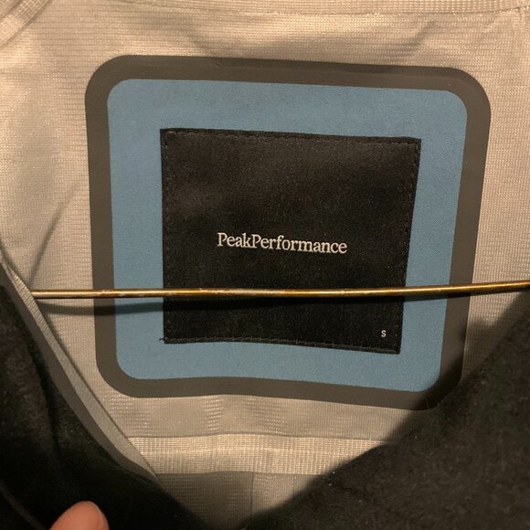 NWT GORE-TEX Peak Performance Vertical Anorak Jacket - Picture 6 of 8